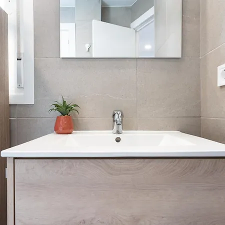 Malagasuite Getaway *