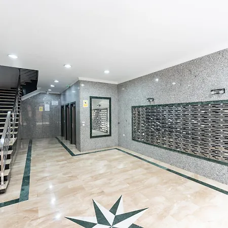 Malagasuite Getaway Apartament *