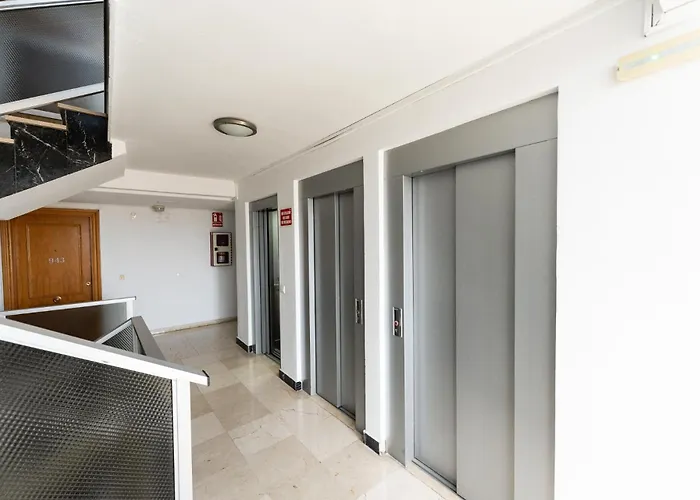 Malagasuite Getaway Apartament *